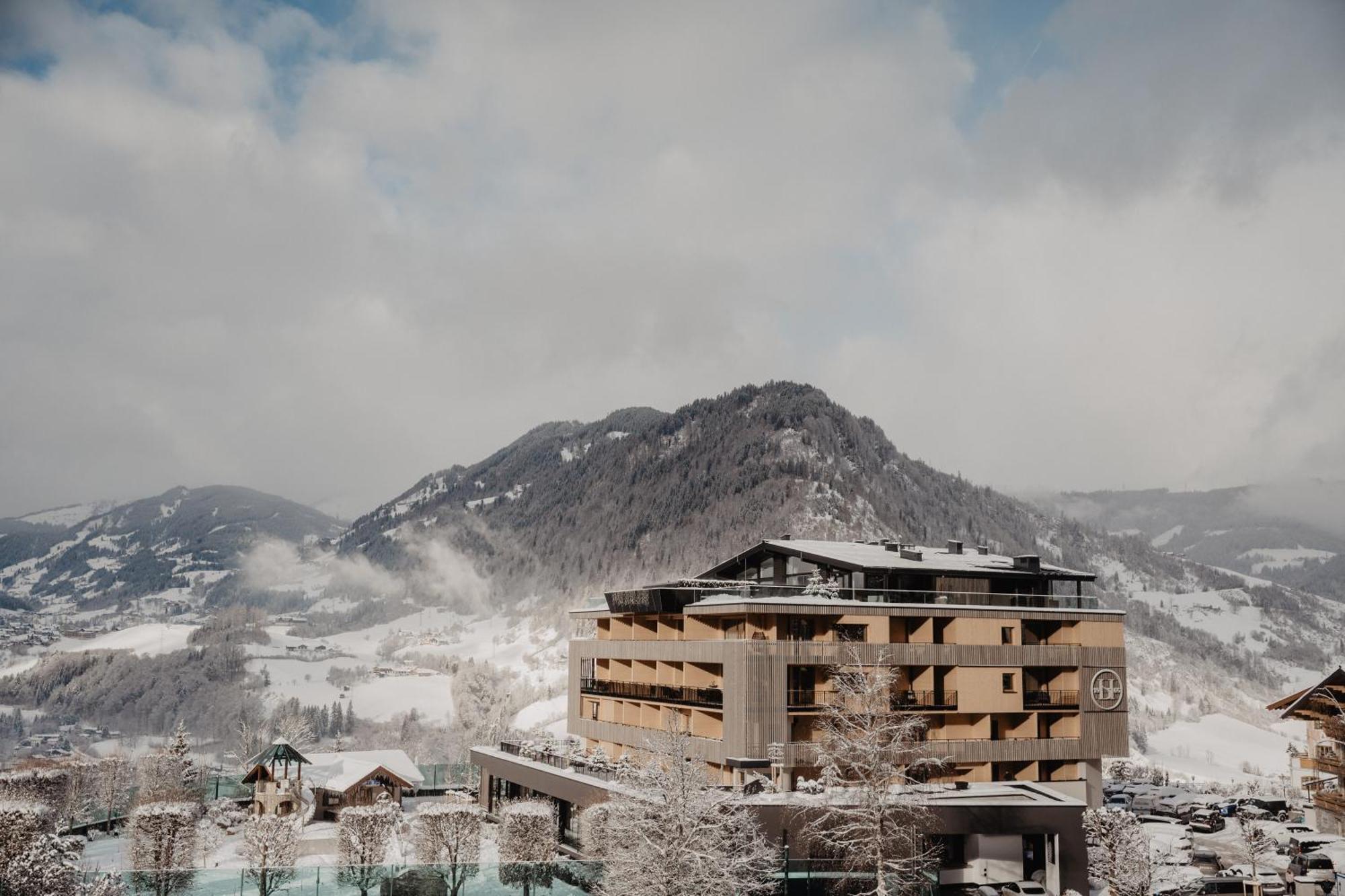 Hotel Berghof - St Johann In Salzburg Санкт-Йоганн-ім-Понгау Екстер'єр фото